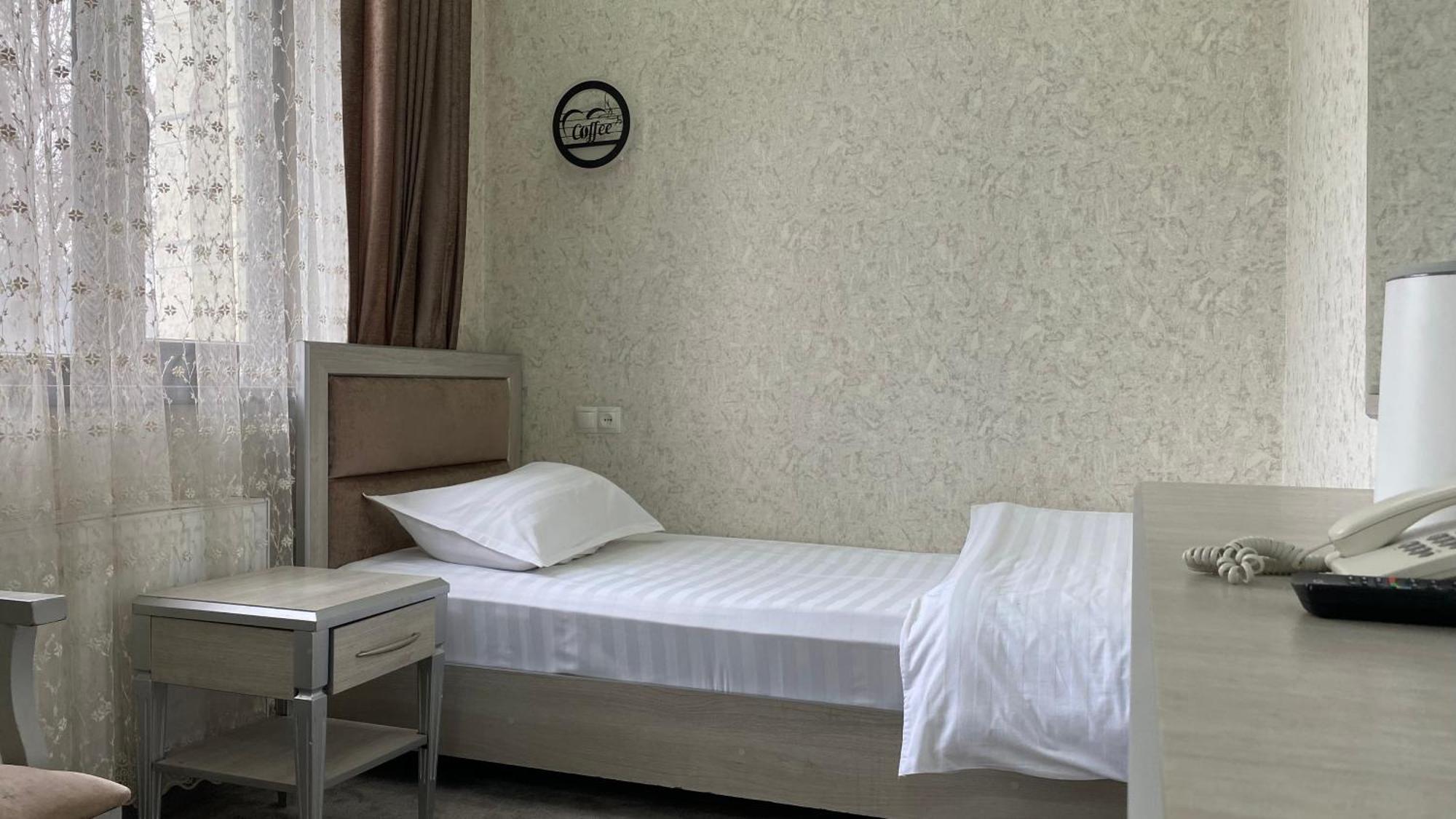 Diyor Hotel Marghilon Eksteriør billede