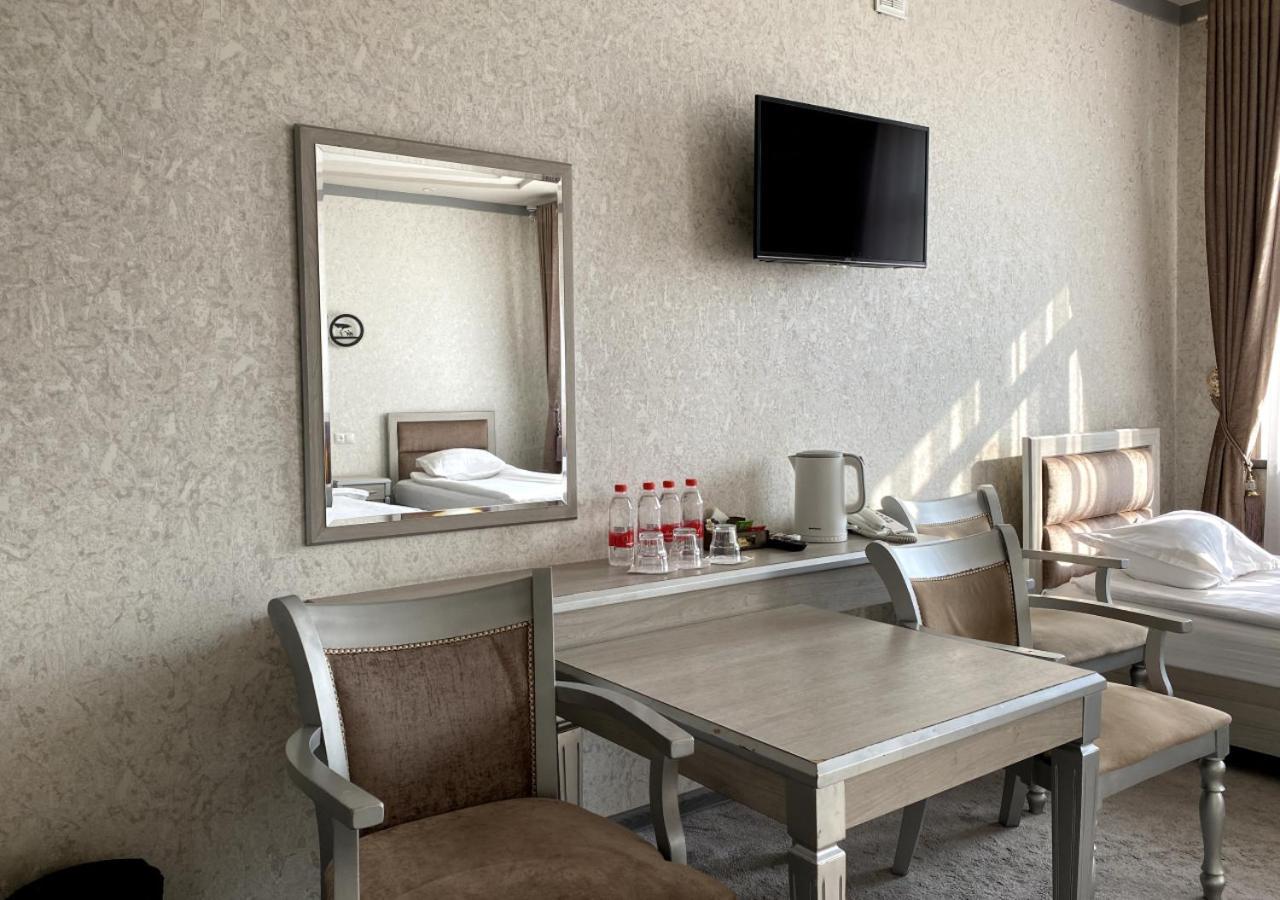 Diyor Hotel Marghilon Eksteriør billede